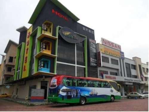 Golden Leaf Hotel Danga Bay Johor Bahru Esterno foto