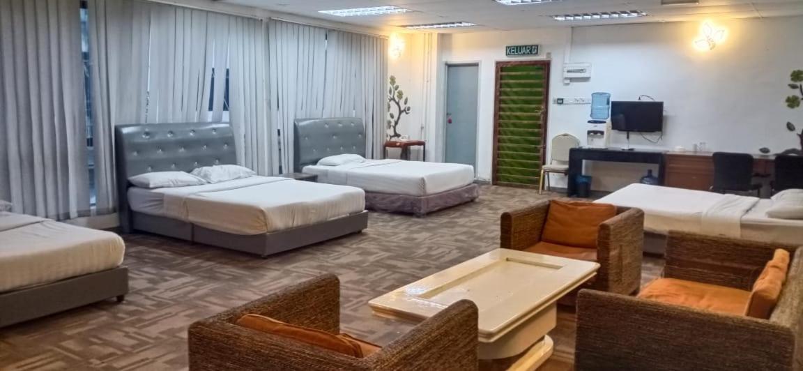 Golden Leaf Hotel Danga Bay Johor Bahru Esterno foto