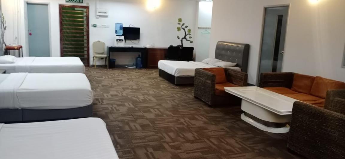 Golden Leaf Hotel Danga Bay Johor Bahru Esterno foto