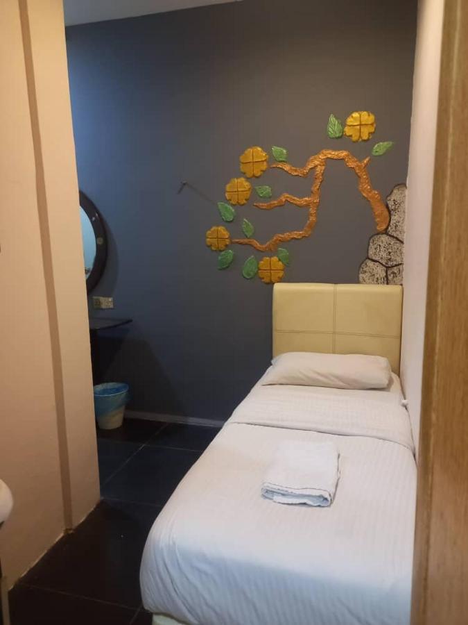 Golden Leaf Hotel Danga Bay Johor Bahru Esterno foto